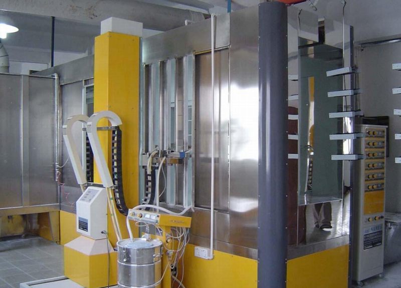 <b>自动喷粉房</b>